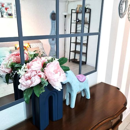 Grazioso Appartamento Red Rose مولترازْيو المظهر الخارجي الصورة